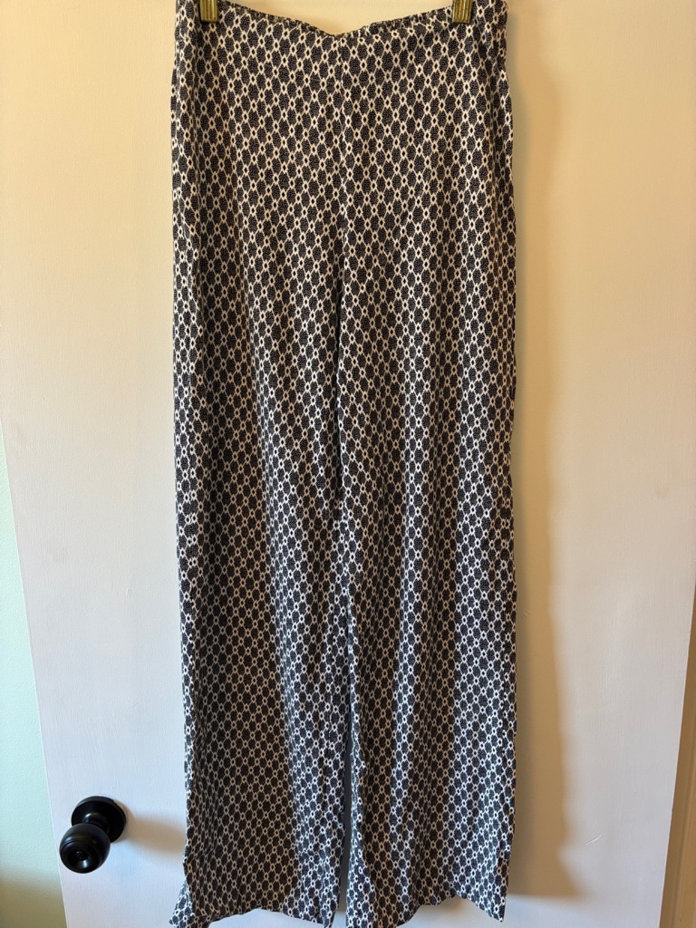 Vero Moda Black & White Geometric Wide-Leg Pants